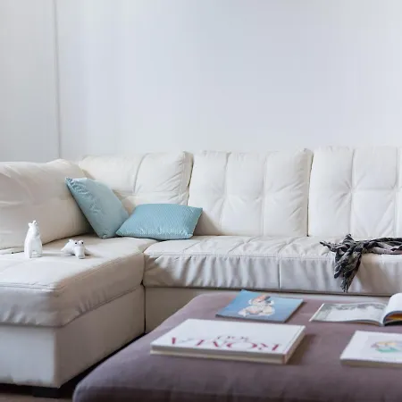 Rent In - Maggiore Apartment